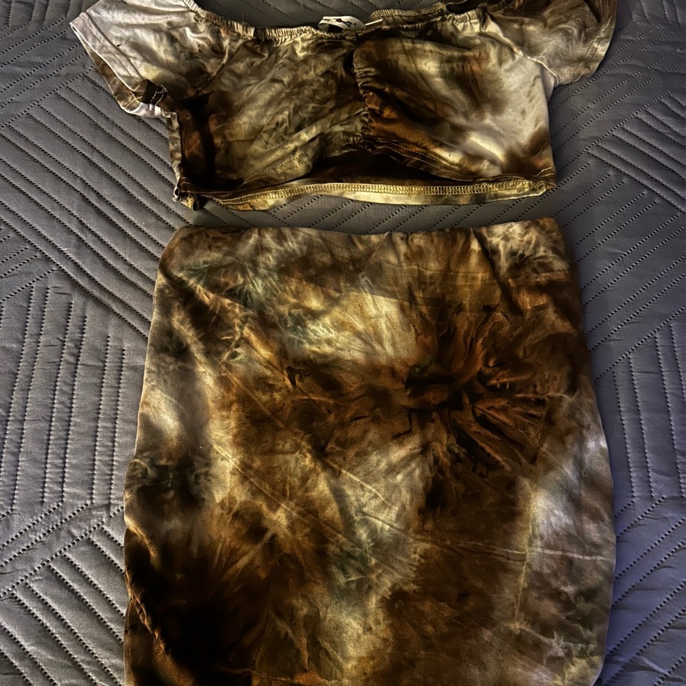 Brown set